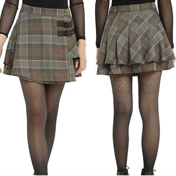 Torrid Outlander Skirt - Picture 2 of 2